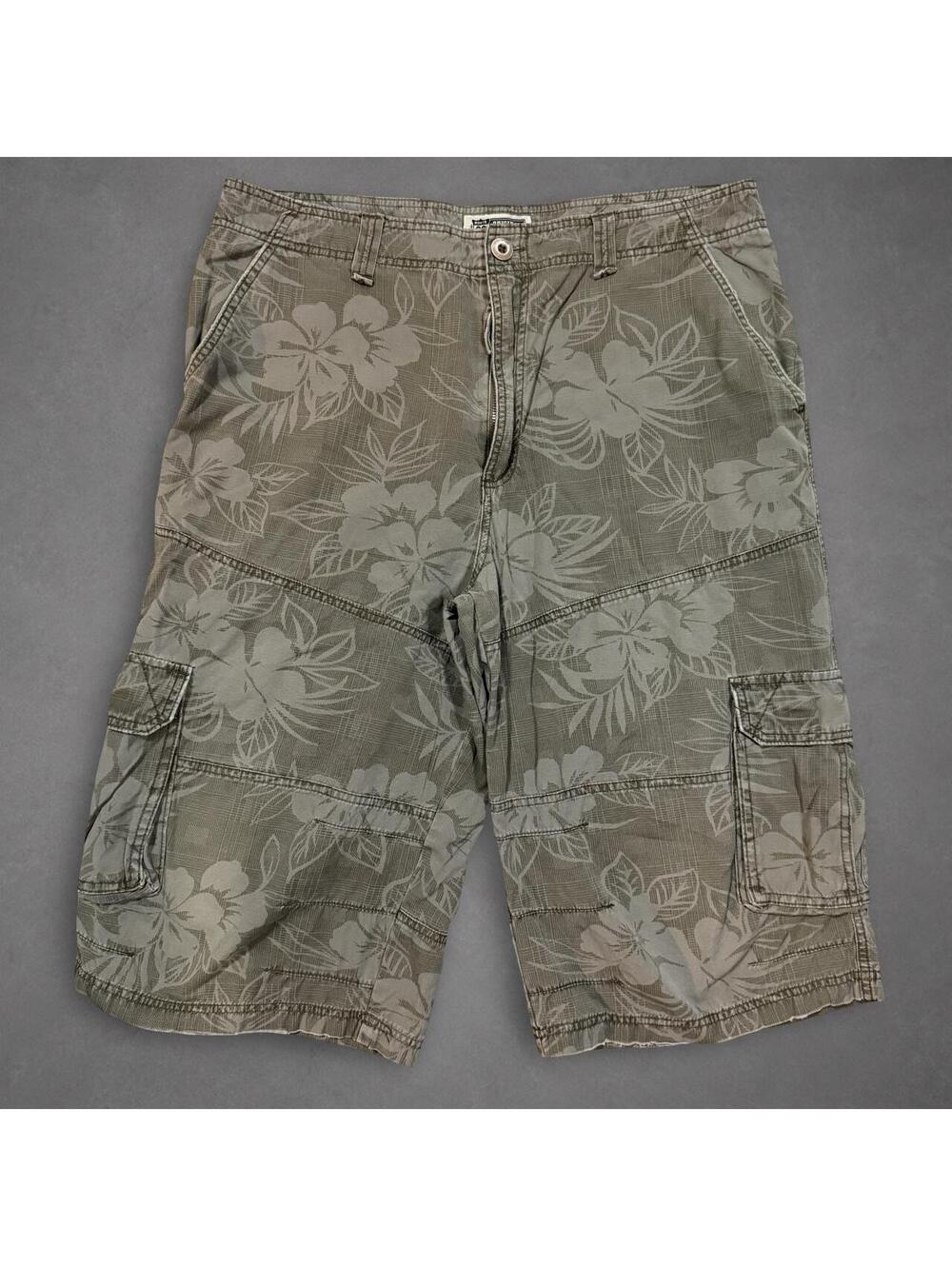 Route 66 Floral Cargo 3/4 Length Shorts Size 38